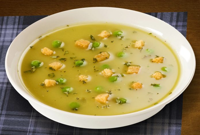 Receita de Caldo de ervilha vegano