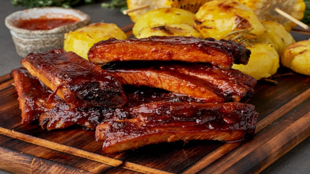 Costela de Porco no Forno com Batata é Uma Receita de Família para ...